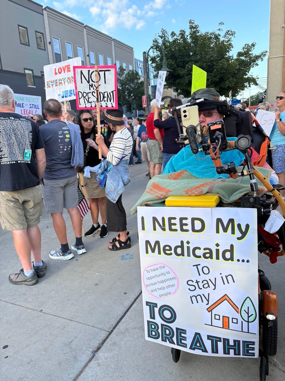 Aided by Medicaid, man with muscle-wasting disease finds ways to make a difference