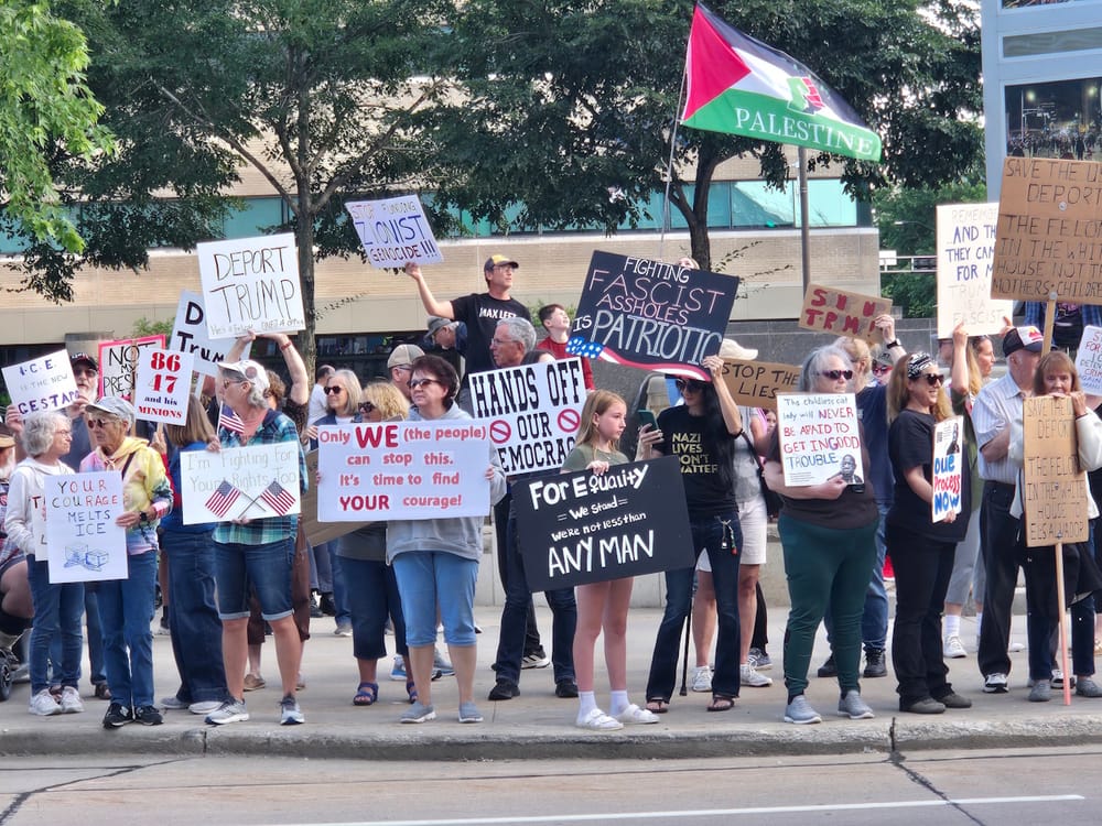 Big rally in Appleton celebrates John Lewis, denounces Trump post image