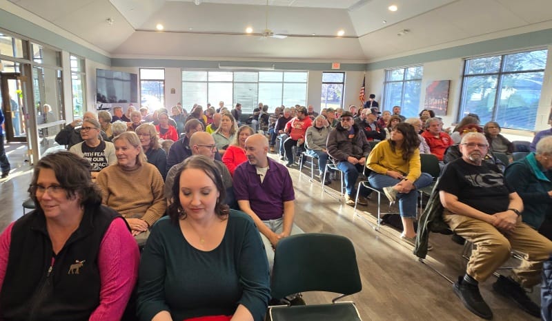 Constituents vent anger at 'Cardboard Tony' at De Pere  town hall post image